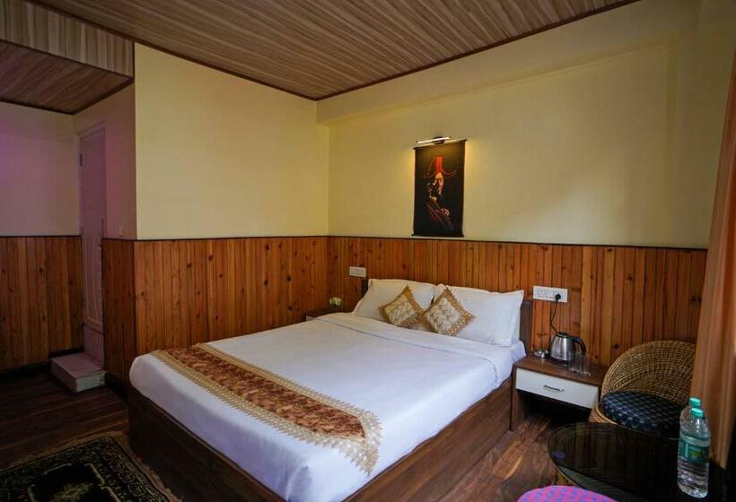 Номер Deluxe Кровать Кинг, Hill Queen Near Sherpa Gumba Darjeeling Mall 5 Min Couple Friendly