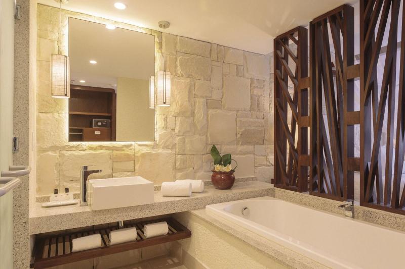 اتاق لوکس با بالکن, Glenwood City Resort