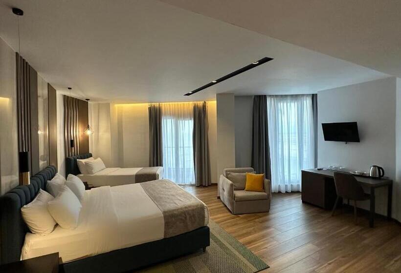 Трехместный Superior Вид на Море, Klajdi Resort & Spa