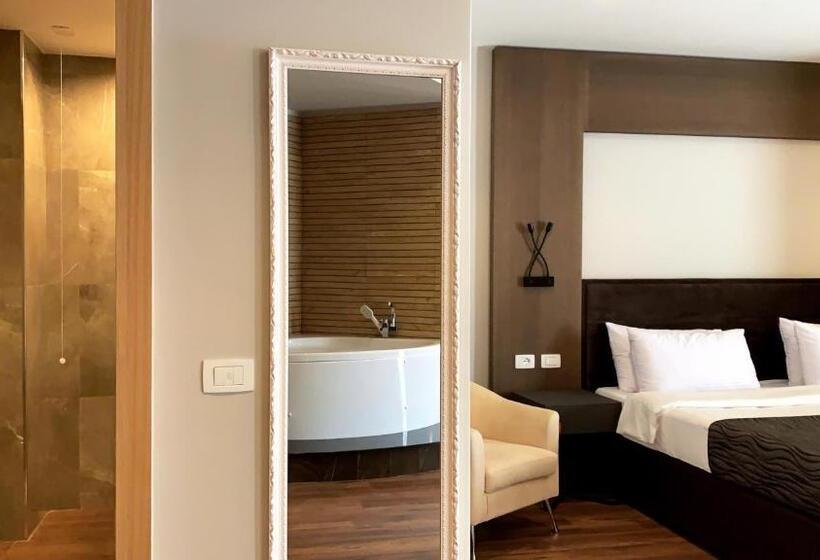 Президентский Люкс, Klajdi Resort & Spa