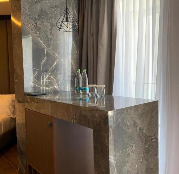 Люкс Deluxe Кровать Кинг, Klajdi Resort & Spa