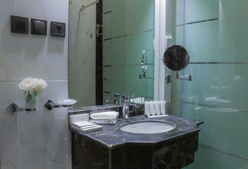 سوییت جونیور, Cloud City Hotel فندق مدينة السحاب