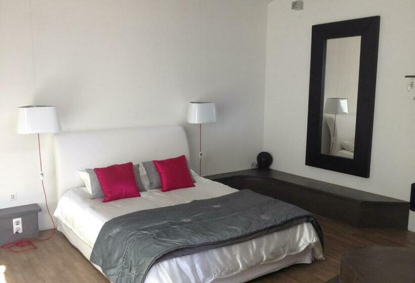 Люкс Deluxe Кровать Кинг, Chambres D'hotes Deluxe Jacuzzi Mas De L'etoile