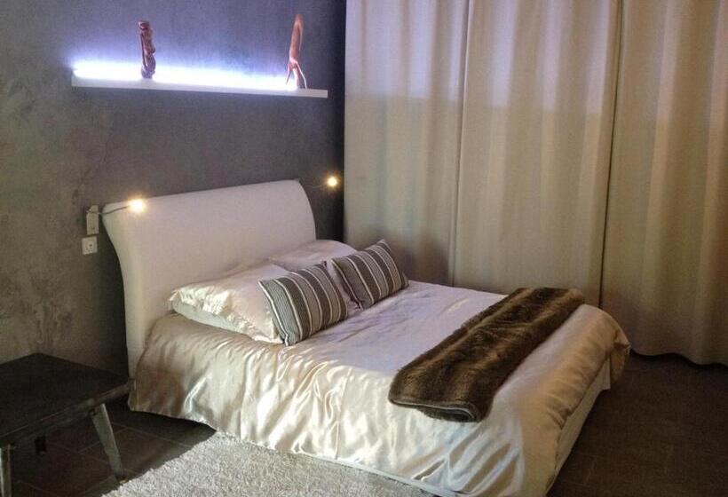 Номер Deluxe Кровать Кинг, Chambres D'hotes Deluxe Jacuzzi Mas De L'etoile