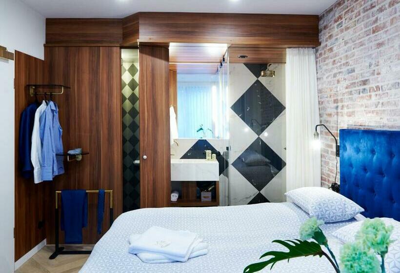 Номер Стандарт, Five Rooms