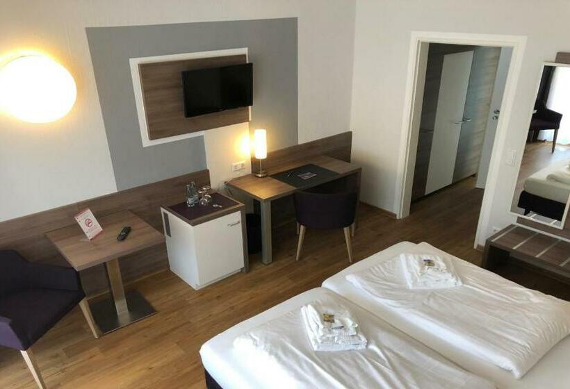 اتاق استاندارد با چشمانداز رودخانه, Altes Winzerhaus