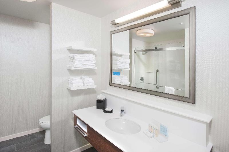 Стандартный Номер Кровать Кинг, Hampton Inn & Suites Lax El Segundo