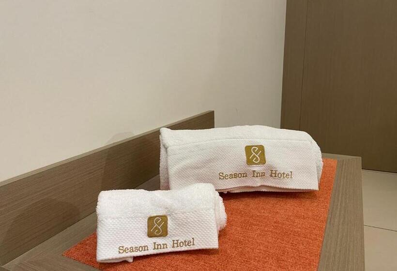 سوئیت جونیور با چشم‌انداز باغ, Season Inn Hotel_al Hail