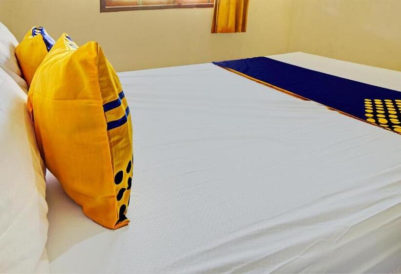 Номер Economy, Spot On 93107 Homestay H. Syarif Syariah   Bandar Gresik