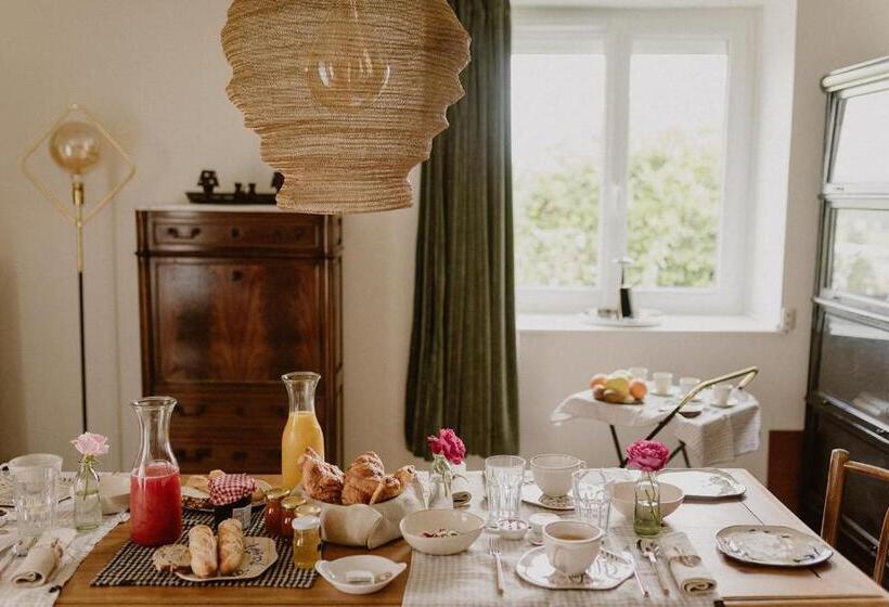 Номер Стандарт, Chez Anne Et Grégoire