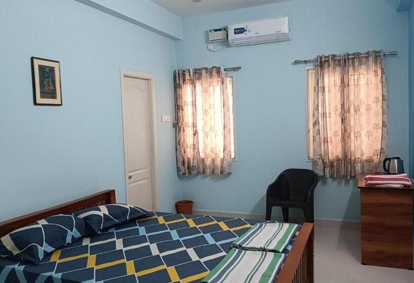 اتاق لوکس, Shantham Service Apartments, Indumanagar, Coimbatore