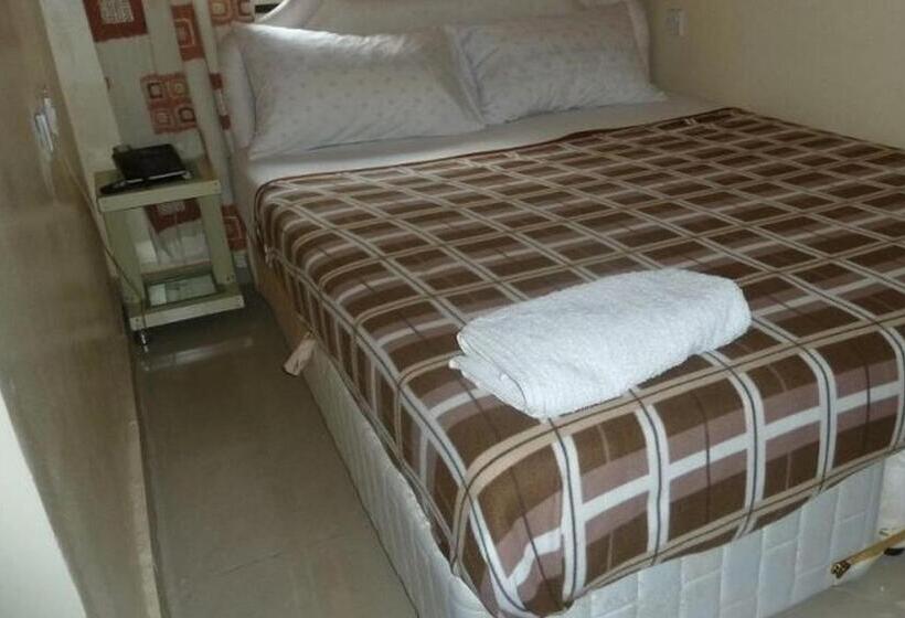 اتاق استاندارد چهار تخته, Room In Lodge   Vision Serviced Apartments