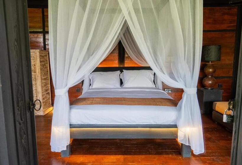 Bungalow Deluxe, Villa Lalupa Joglo
