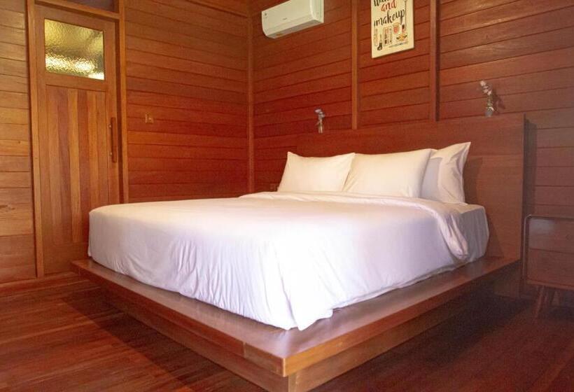Номер Deluxe, Point Of View Hotel & Resort Majalengka