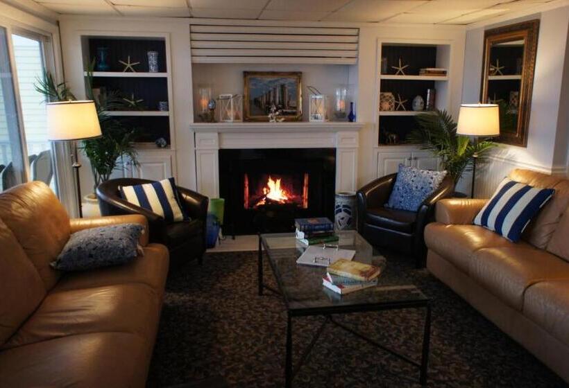 Номер Стандард Боковой Вид на Море с Балконом, Hillcrest Inn