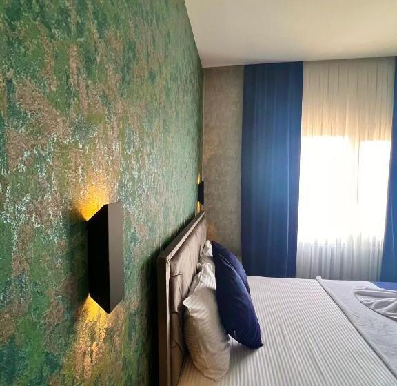 标准间, Güneşli̇ Ai̇rport Sui̇te