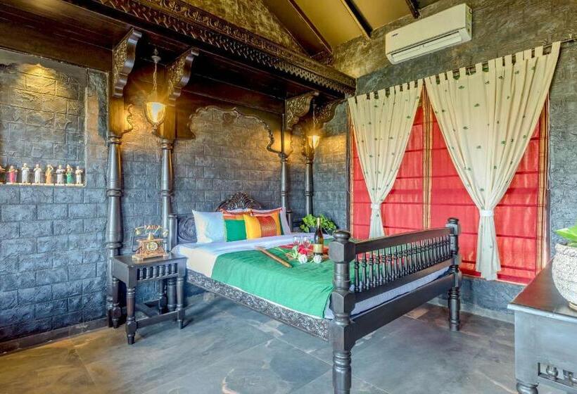 Номер Superior Кровать Кинг, Dio Regaalo Theme Resort, Ratnagiri