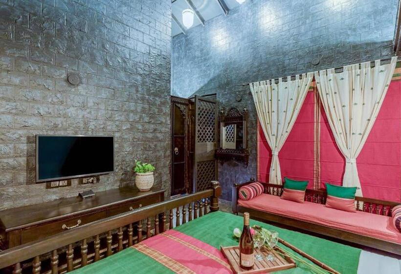 Номер Superior Кровать Кинг, Dio Regaalo Theme Resort, Ratnagiri