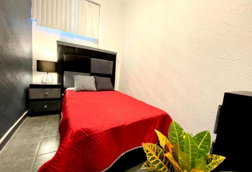 Номер Стандарт Индивидуальный Совместная Ванная, Roomies Hostel Reforma El ángel