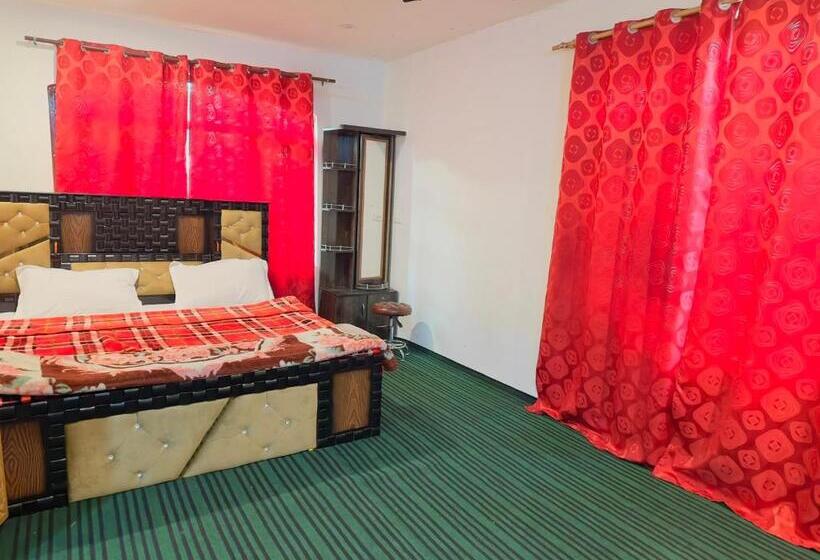 Семейный Номер, Merlin Palace