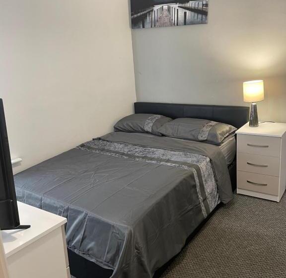Номер Стандарт, Transformative Housing 6 Bedford