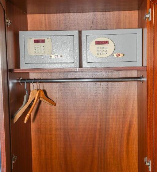 Triple Room Sea View, Asitane City Life