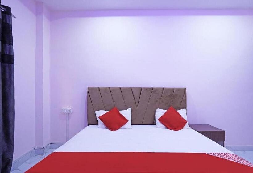 Трехместный Номер Классика, Oyo Flagship Hotel Anukampa