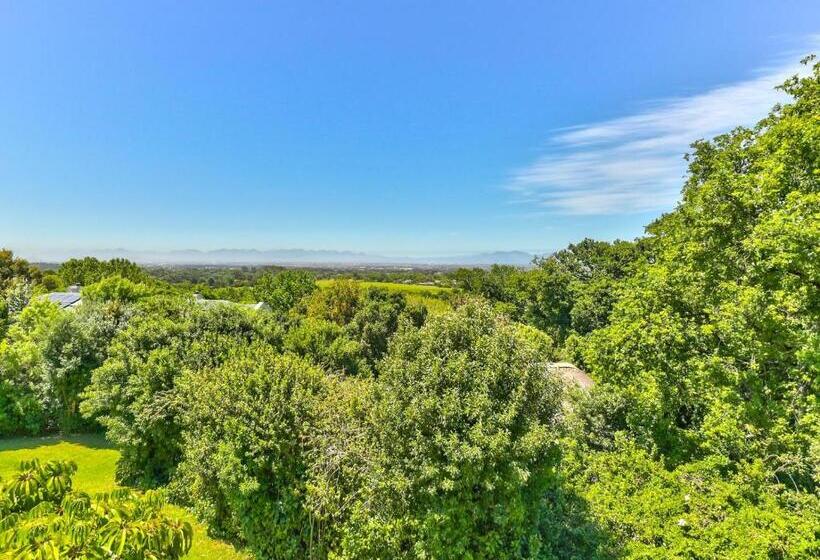 Люкс Superior, Devonport House   Constantia