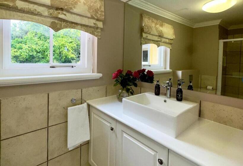 Люкс Повышенной Комфортности, Devonport House   Constantia