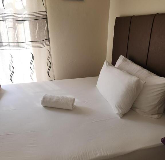 스탠다드 룸, Hunters Nest Guest House Mafikeng