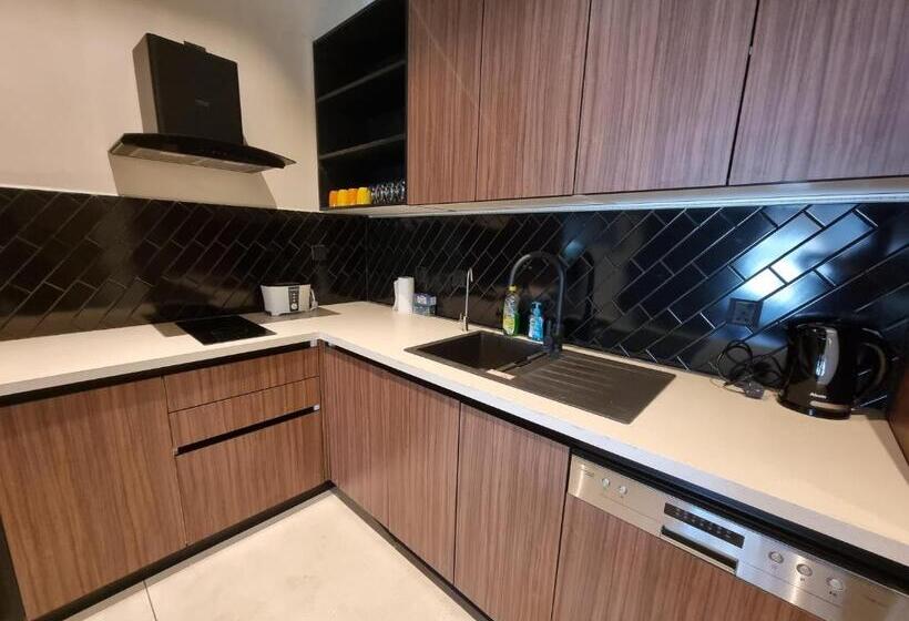 Апартаменты 2 Спальни, Vaux Park Street   A Collection Of 8 Luxury Lofts
