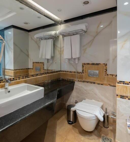 اتاق لوکس با تخت بزرگ, Safir Marsa Matrouh Resort