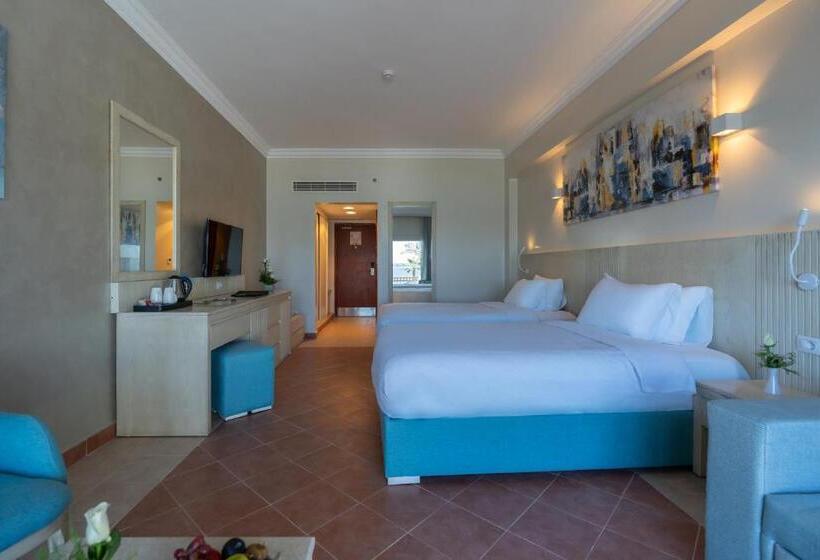 اتاق سوپریور با تخت بزرگ, Safir Marsa Matrouh Resort