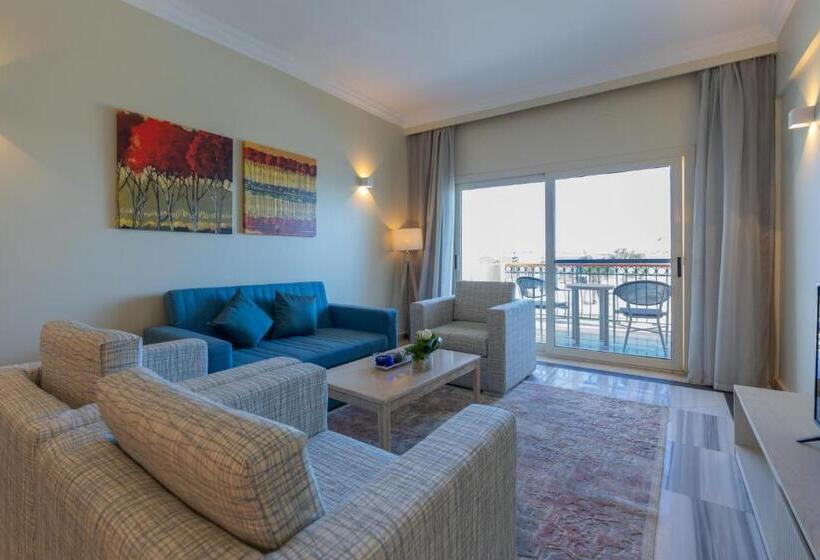 سوییت با چشم‌انداز دریا, Safir Marsa Matrouh Resort