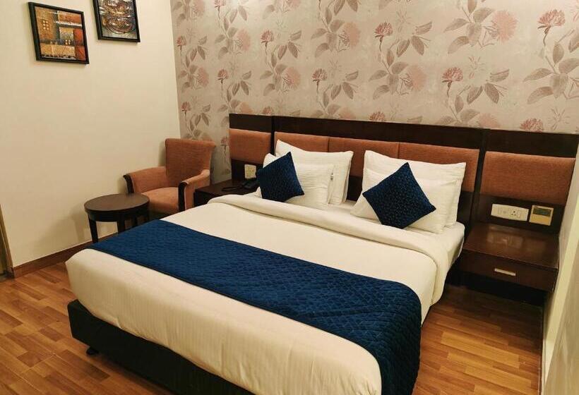 Номер Superior Кровать Кинг, Rosemallow Hotel New Delhi