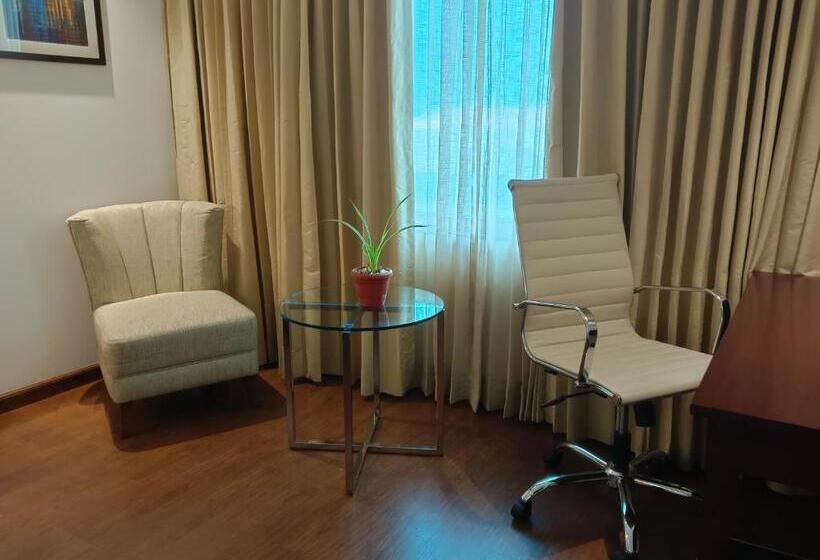 Номер Deluxe, Fortune Park Tiruppur  Member Itc S Hotel Group