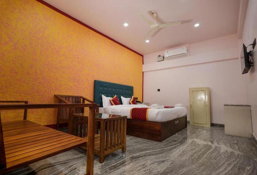 Люкс, Wayanad Stay