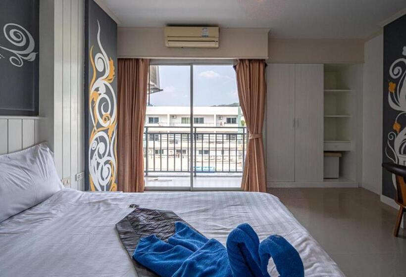 Quarto Estandar Cama King, Santi White House Patong