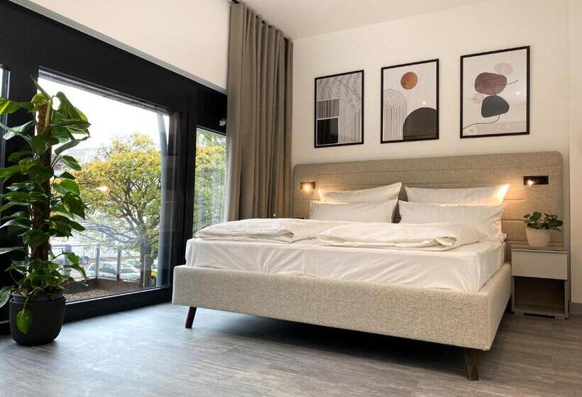 اتاق لوکس, Arus Hotels