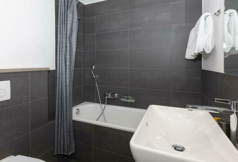 Номер Стандарт, Central, Spa & Lounge Bar