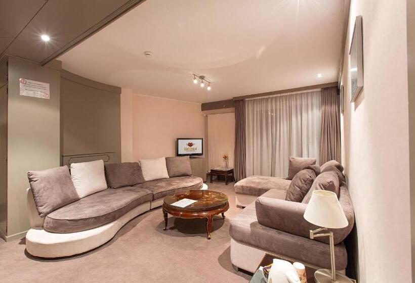 Апартаменты 3 Спальни, Central, Spa & Lounge Bar