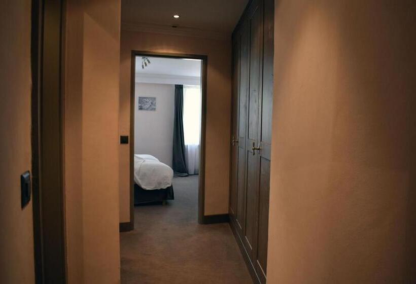 Апартаменты 3 Спальни, Central, Spa & Lounge Bar