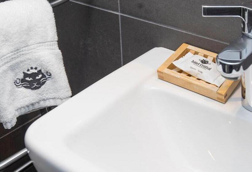 Четырехместный Номер Стандарт, Central, Spa & Lounge Bar