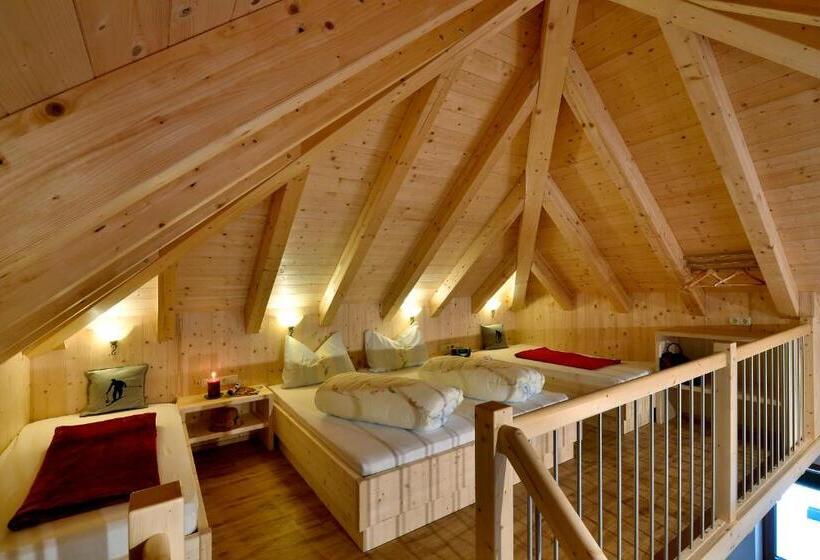 Апартаменты 3 Спальни, Garni Bergwelt