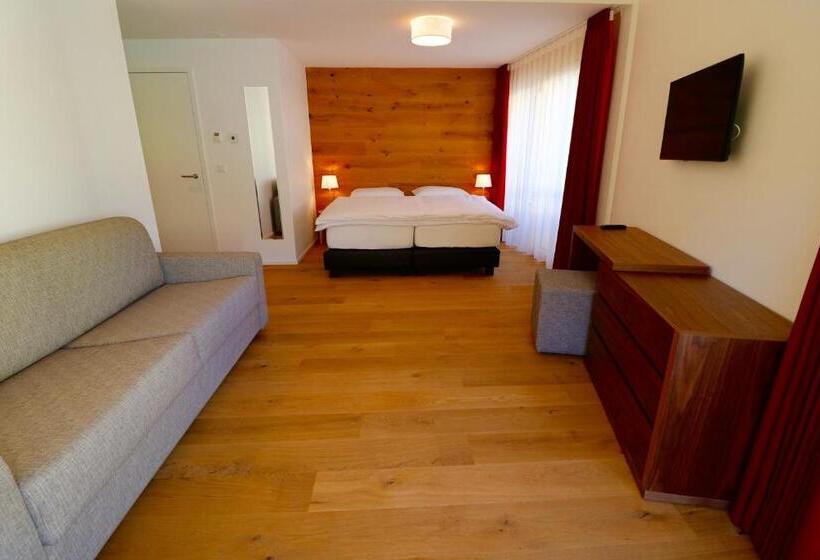 Номер Стандарт Вид на Сад, Guarda Lodge