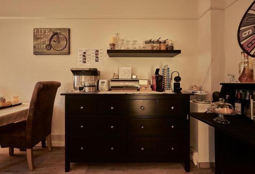 ویلای لوکس 1 خوابه, Max Aviation Villa & Apartments