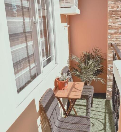 Семейный Номер, Aipad Condo Rentals