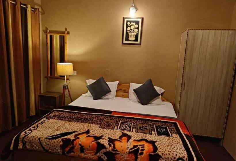 标准间, Binsar Oak Paradise Resort  Uk