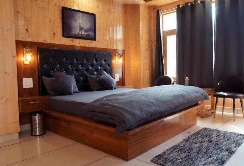 キングサイズベッドのスーペリアルーム, Odin Hostel Kasol