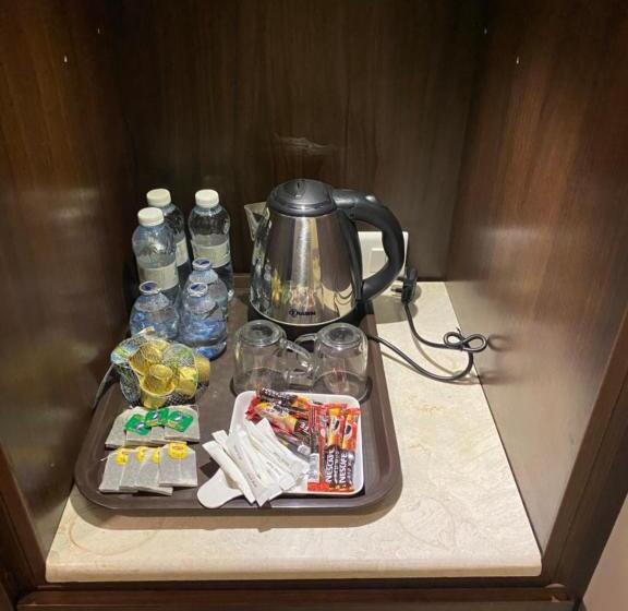 اتاق استاندارد چهار تخته, Rafahya Hotel Makkah